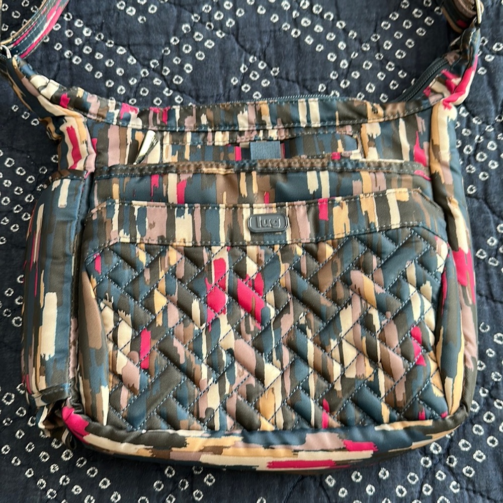 Lug Flutter in Navy Riverwalk